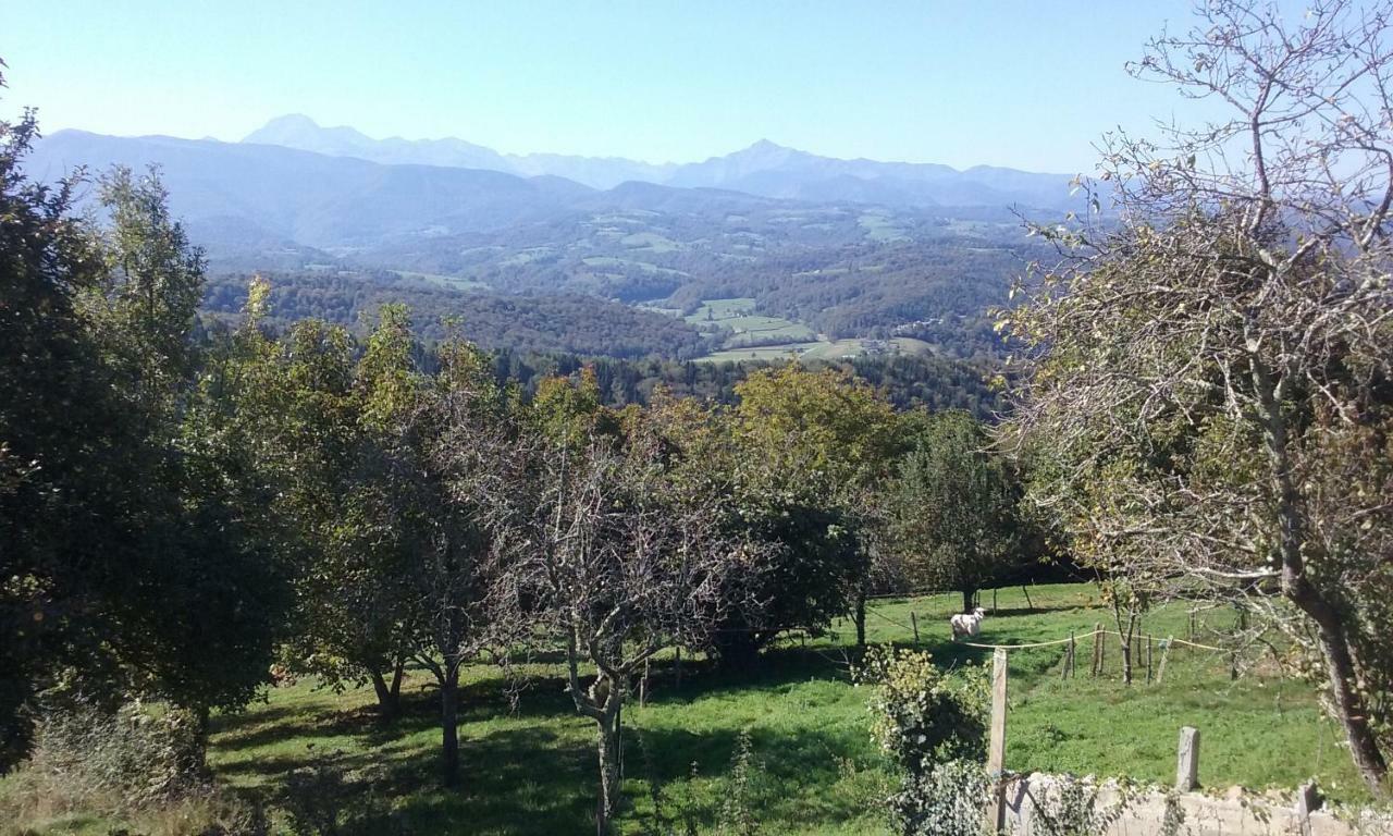Un Air De Famille Villa Mauvezin  Exteriör bild
